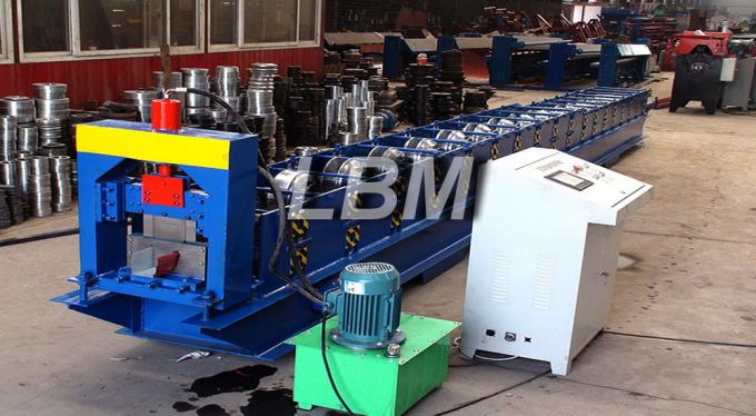 पीएलसी स्वचालित रूप से चीन धातु गटर रोल बनाने की मशीन 2018 नई प्रकार सीएनसी नियंत्रण रोल बनाने की मशीन में बनाया गया