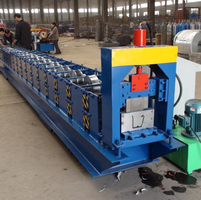 नई सफेद और नीली अर्ध सर्कल धातु गटर रोल बनाने की मशीन / स्टील बारिश गटर रोल बनाने की मशीन